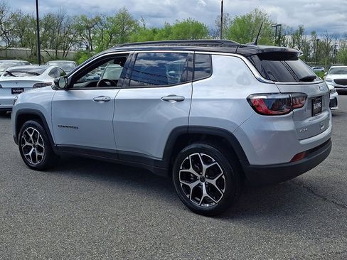 Used 2025 Jeep Compass Limited AWD/4WD image 7