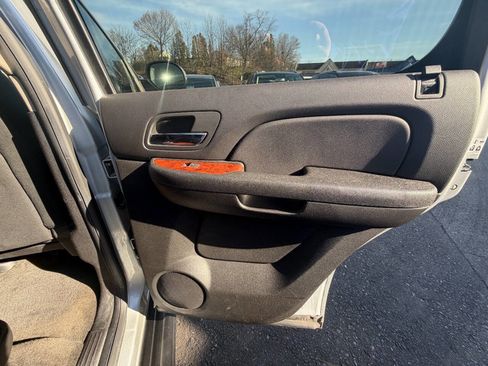 Used 2013 Chevrolet Tahoe LS w/ Convenience Package image 38