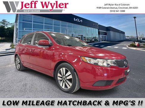 Used 2013 Kia Forte EX image 1