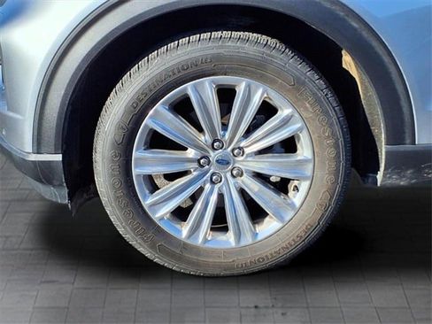 Certified 2020 Ford Explorer Limited image 9