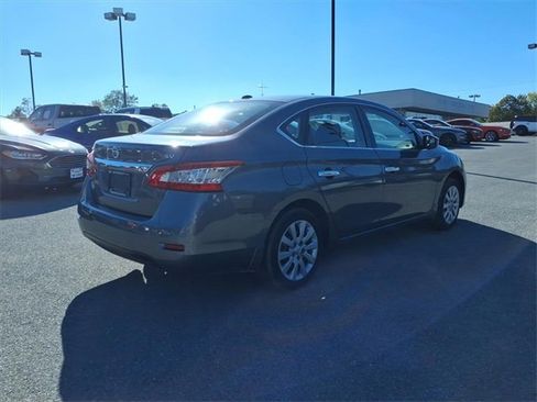 Used 2015 Nissan Sentra SV image 4