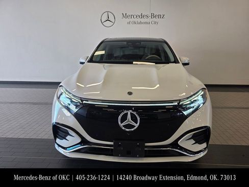 Used 2023 Mercedes-Benz EQS 450+ SUV image 2