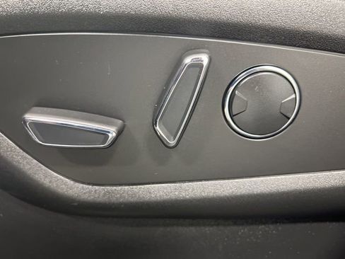 Certified 2023 Lincoln Nautilus Reserve w/ Monochromatic Package AWD/4WD image 19