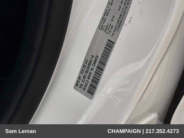 New 2027 Chrysler Pacifica Select FWD image 32