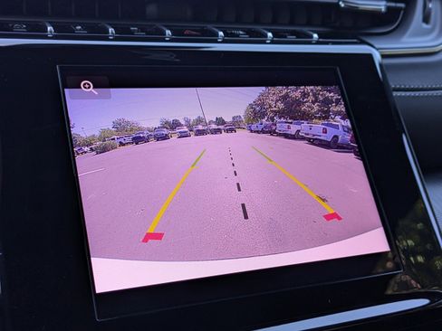 New 2025 Jeep Grand Cherokee L Altitude image 23