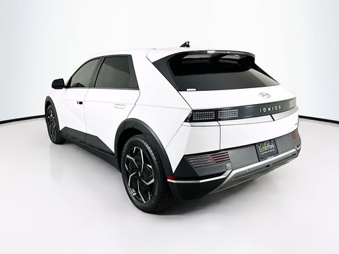 Used 2023 Hyundai Ioniq 5 SEL w/ Cargo Package image 5