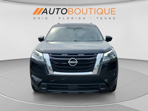 Used 2022 Nissan Pathfinder SV FWD image 8
