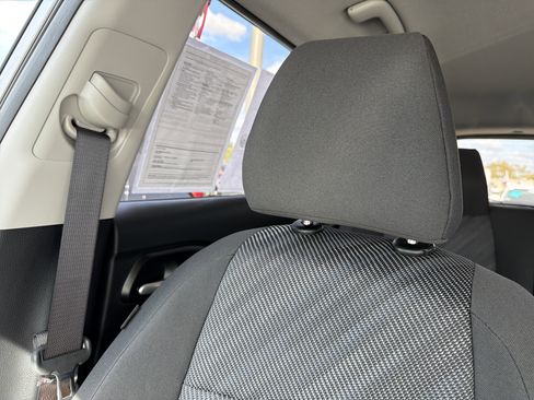 Used 2025 Kia Seltos LX image 22