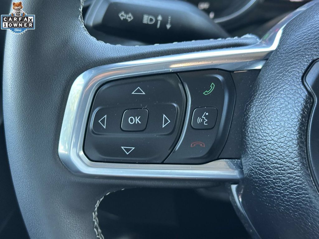 Used 2023 Jeep Wrangler Unlimited Sahara w/ Cold Weather Group AWD/4WD image 19