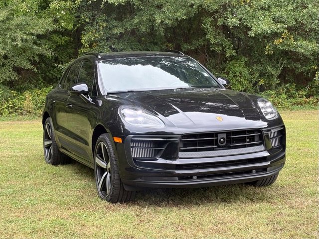 Used 2022 Porsche Macan S AWD/4WD image 11