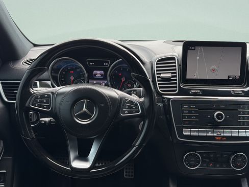 Used 2018 Mercedes-Benz GLS 550 4MATIC w/ Driver Assistance Package image 11