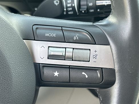 Used 2025 Hyundai Kona SEL FWD image 22