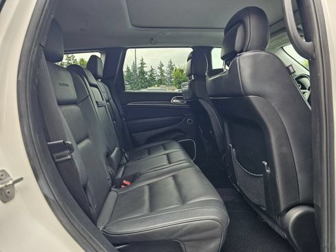 Used 2018 Jeep Grand Cherokee Summit AWD/4WD image 12