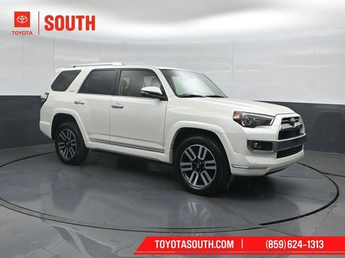 Used 2023 Toyota 4Runner Limited AWD/4WD image 4