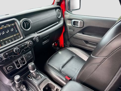 Used 2023 Jeep Wrangler Unlimited Sahara AWD/4WD image 26