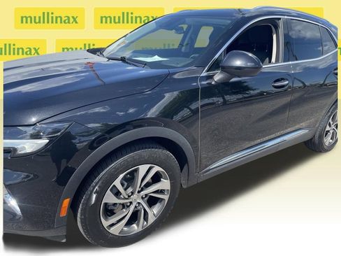 Used 2022 Buick Envision Essence w/ Technology Package I FWD image 5