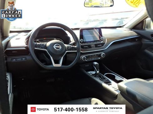 Used 2024 Nissan Altima 2.5 SV AWD/4WD image 13