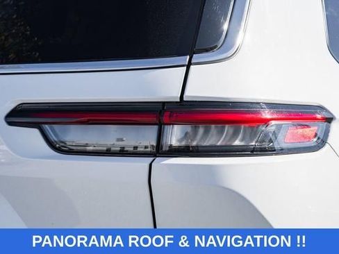 Used 2022 Jeep Grand Cherokee L Limited image 8