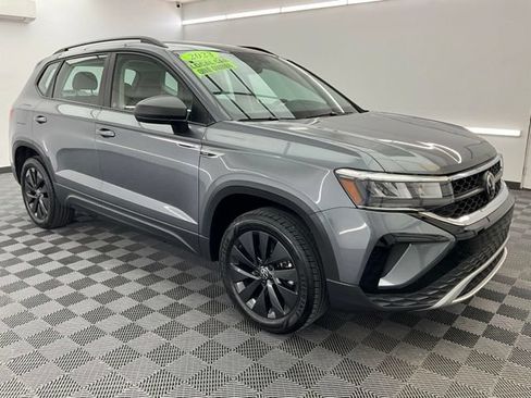 Used 2023 Volkswagen Taos S FWD image 3