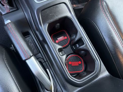 Used 2020 Jeep Wrangler Unlimited Rubicon image 35