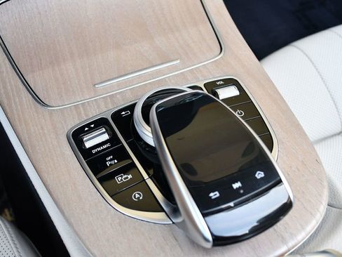 Used 2020 Mercedes-Benz E 450 4MATIC Cabriolet image 77