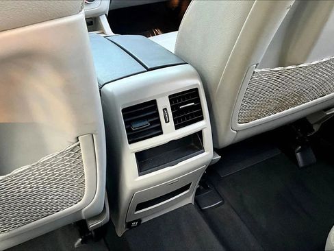 Used 2014 Mercedes-Benz ML 350 ML 350 4MATIC Sport Utility 4D w/ Premium 1 Package image 32