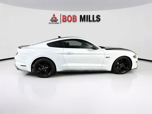 Used 2022 Ford Mustang GT w/ Black Accent Package RWD image 8