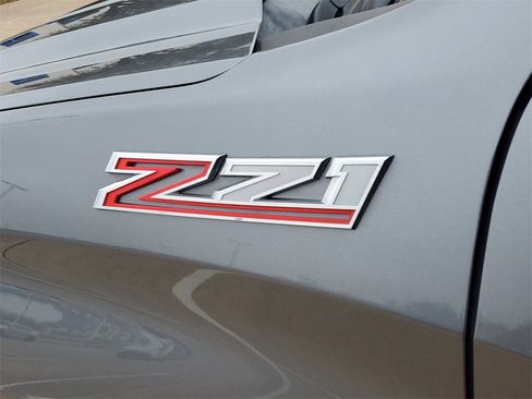 Used 2021 Chevrolet Silverado 1500 LT Trail Boss w/ LT Trail Boss Premium Package image 9