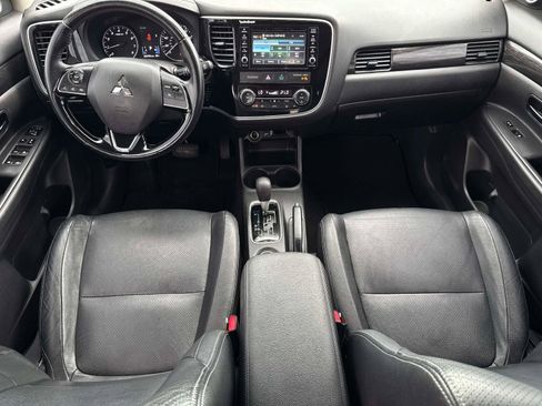 Used 2016 Mitsubishi Outlander SEL FWD image 16