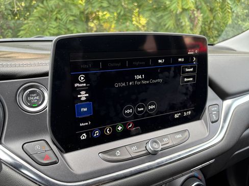Used 2025 Chevrolet Blazer LT FWD image 17
