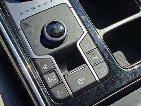 Used 2025 Kia Sorento SX Prestige AWD/4WD image 28