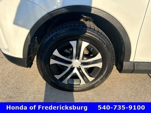 Used 2017 Toyota RAV4 LE image 36