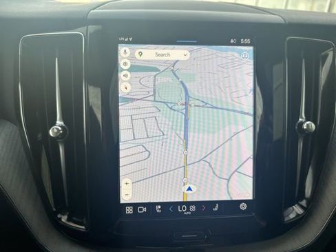 Certified 2025 Volvo XC60 B5 Plus w/ Climate Package image 22