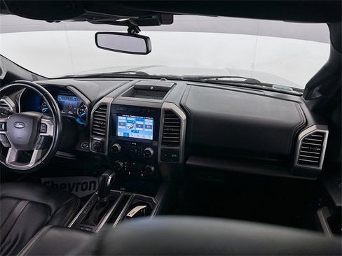 Used 2018 Ford F150 Platinum w/ Equipment Group 701A Luxury image 23
