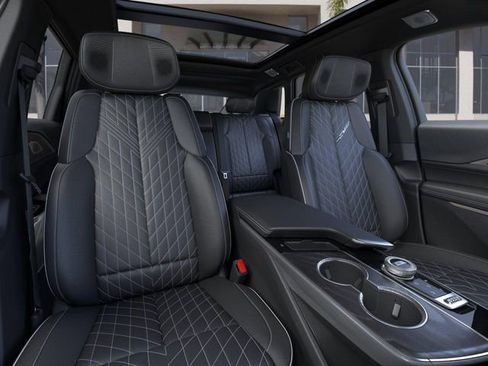 New 2026 Cadillac Lyriq V w/ Exterior Carbon Fiber Package AWD/4WD image 16