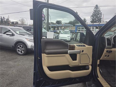 Used 2020 Ford F150 Lariat w/ Equipment Group 501A Mid image 14