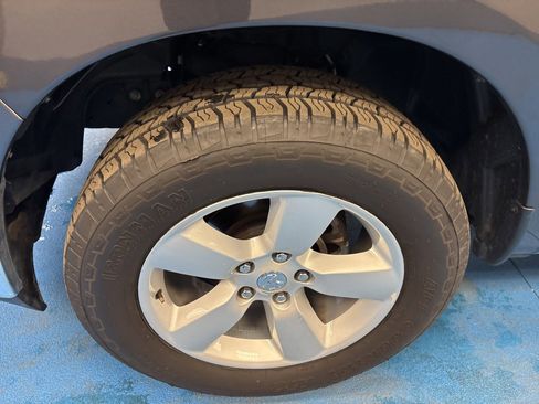 Used 2024 RAM 1500 Classic SLT image 14