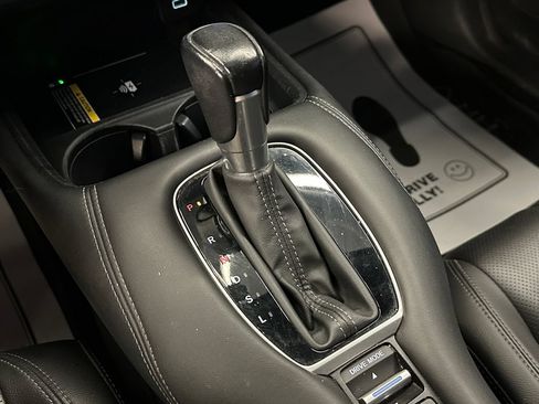 Used 2023 Honda HR-V EX-L image 16