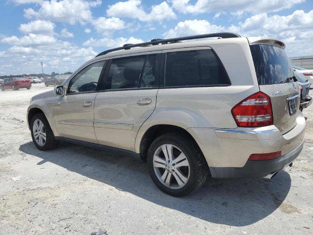 Used 2007 Mercedes-Benz GL 450 4MATIC image 4