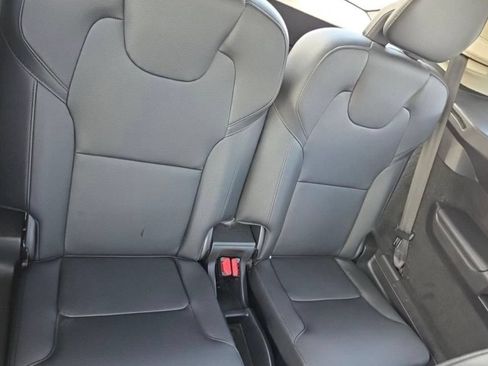 Used 2018 Volvo XC90 T6 Momentum w/ Convenience Package AWD/4WD image 27