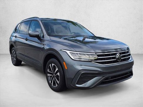 Used 2022 Volkswagen Tiguan S FWD image 3