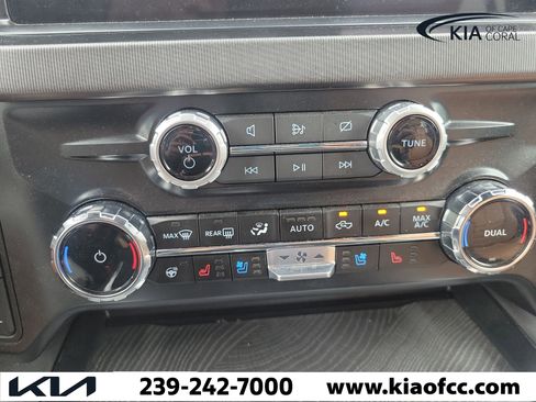 Used 2024 Ford F350 Platinum AWD/4WD image 28