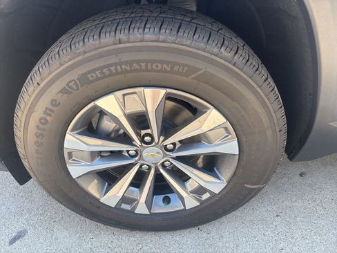 New 2026 Chevrolet Equinox LT w/ Convenience Package II FWD image 19