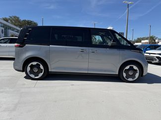 New 2025 Volkswagen ID. Buzz Pro S video 2