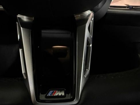Used 2023 BMW i7 xDrive60 AWD/4WD image 36