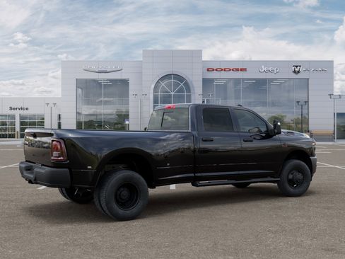 New 2026 RAM 3500 Tradesman AWD/4WD image 4