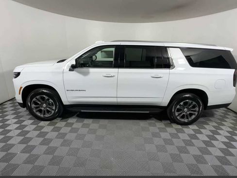 New 2026 Chevrolet Suburban LT w/ Comfort Package image 10