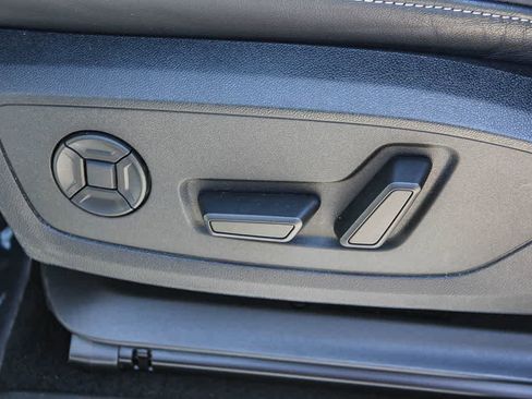 Used 2023 Audi Q4 e-tron Premium Plus w/ Premium Plus RWD image 21