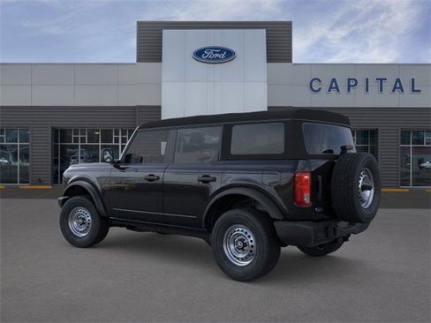 New 2025 Ford Bronco 4-Door image 4