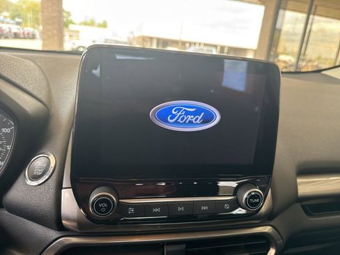Used 2021 Ford EcoSport SE image 11